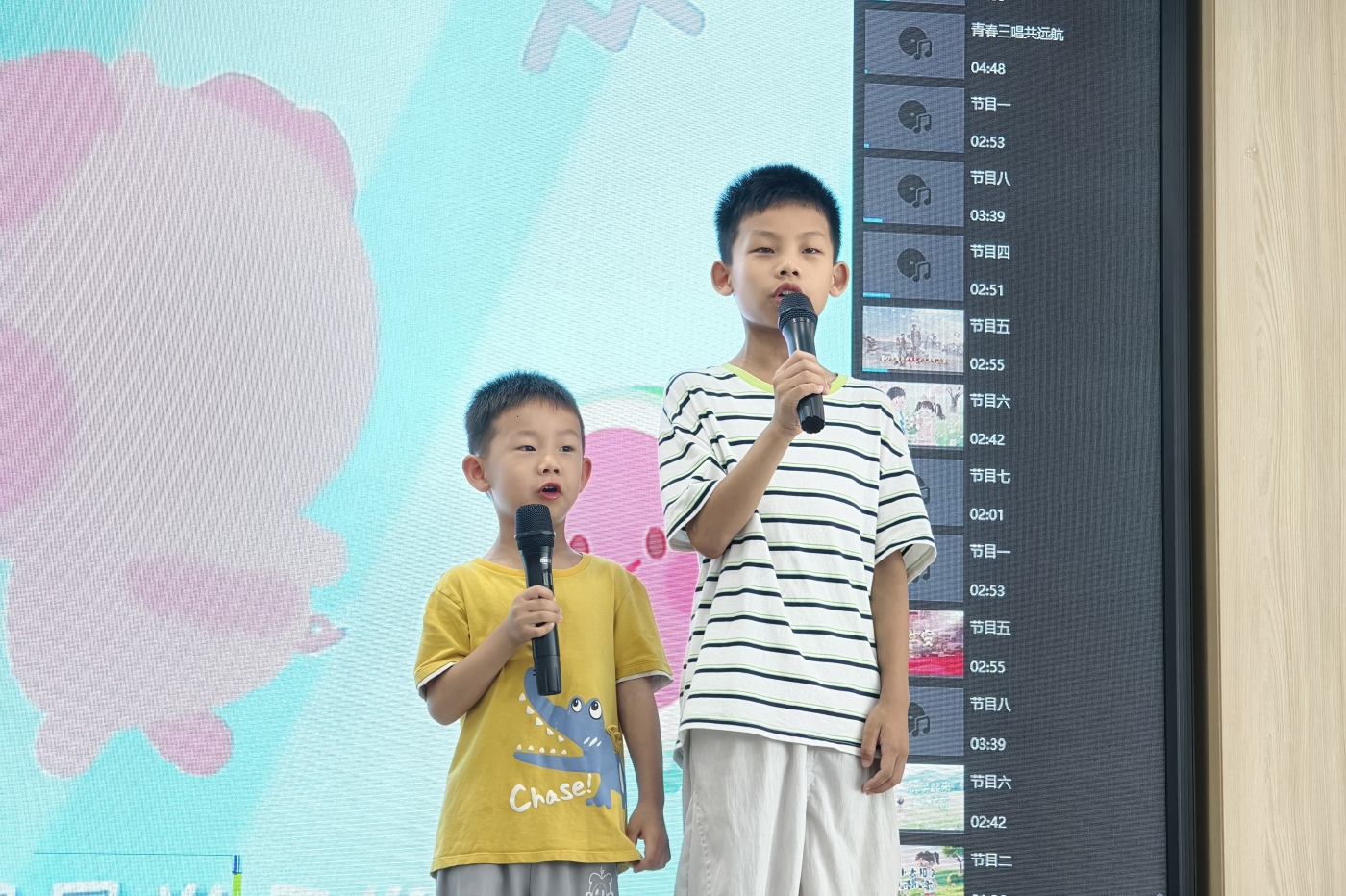教职工携子女同台演出3_副本.jpg